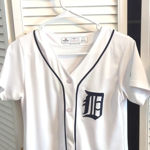 Women's Detroit Tigers jersey